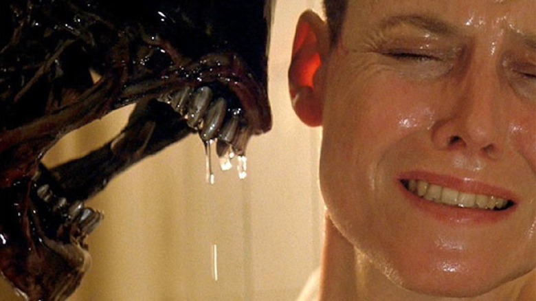 The Xenomorph says hello to Ripley