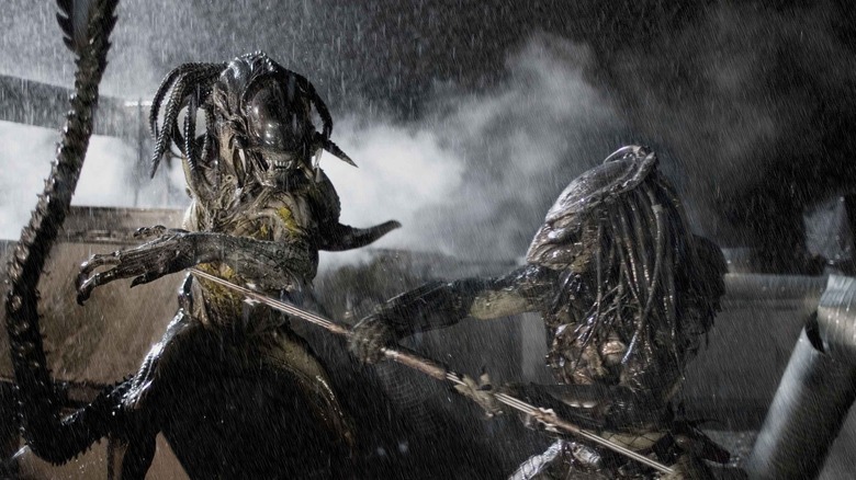 The Predalien and Predator duking it out