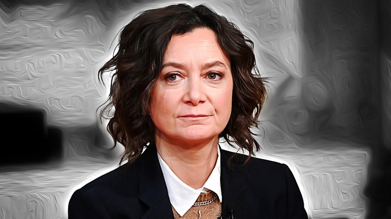 Sara Gilbert with gray background