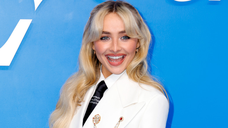 Sabrina Carpenter smiling